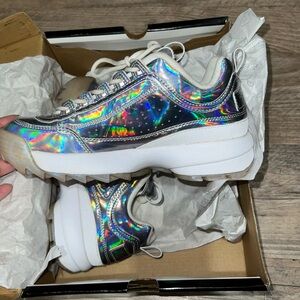 Kids size 6 / women’s size 8 fila disruptors